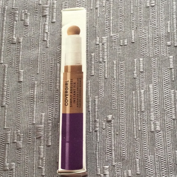 COVERGIRL Simply Ageless Instant Fix - Picture 4 of 5